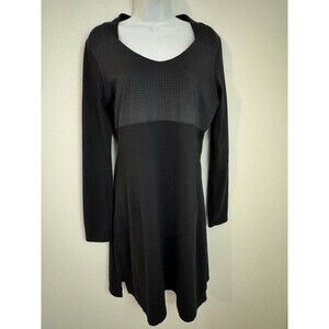 Mountain Hardware Dress Athletic Stretch Black Women's M Fit Flare Travel Casual
